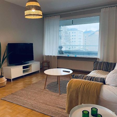 Keskusta Kaksio Tuomiokirkon Ja Yliopiston Laehellae Turku Exterior foto