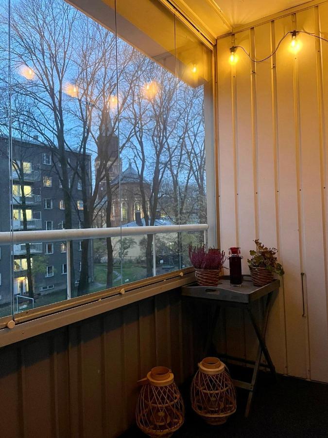 Keskusta Kaksio Tuomiokirkon Ja Yliopiston Laehellae Turku Exterior foto